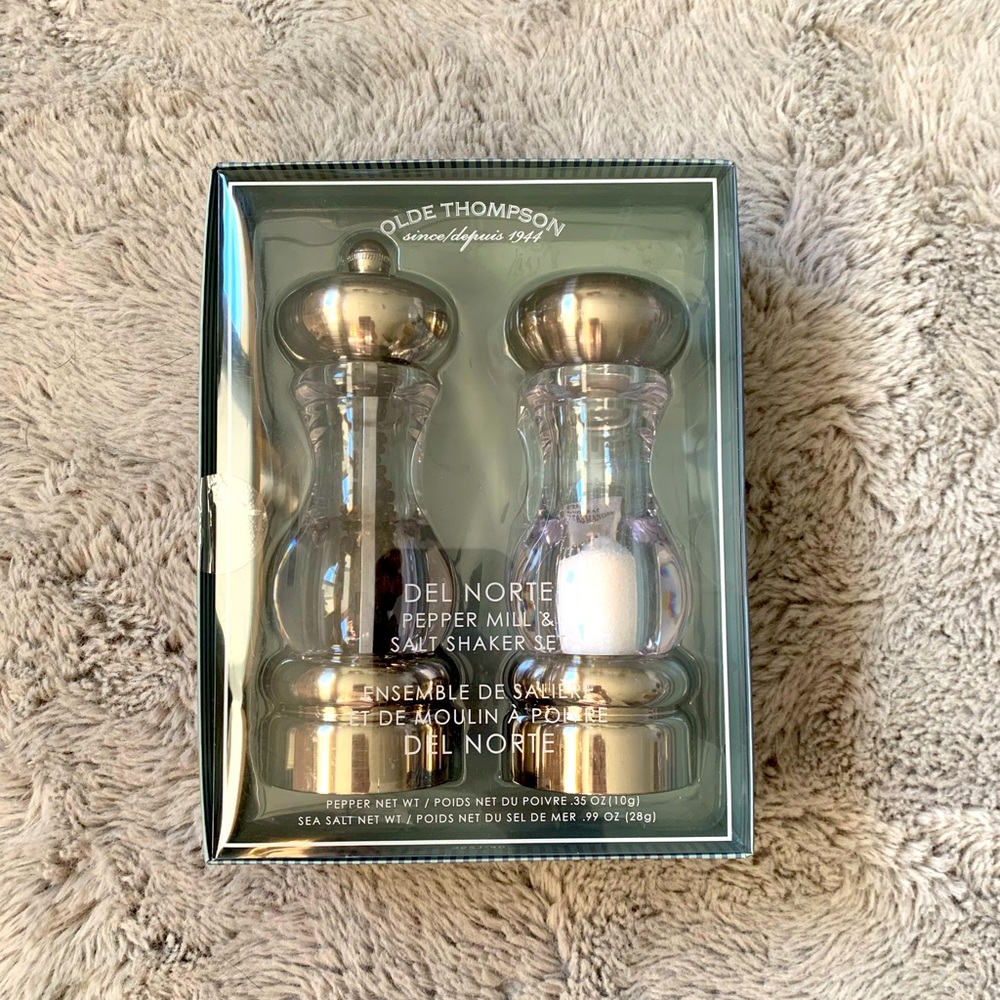 Salt Shaker & Pepper Mill